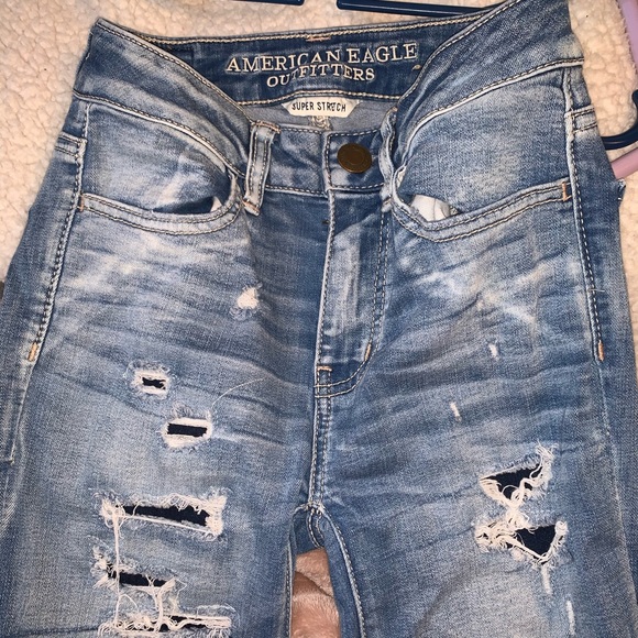 American Eagle Outfitters Denim - American eagle cropped jeans